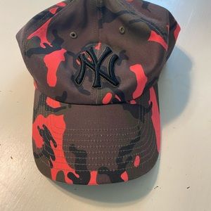 New Yankee hat